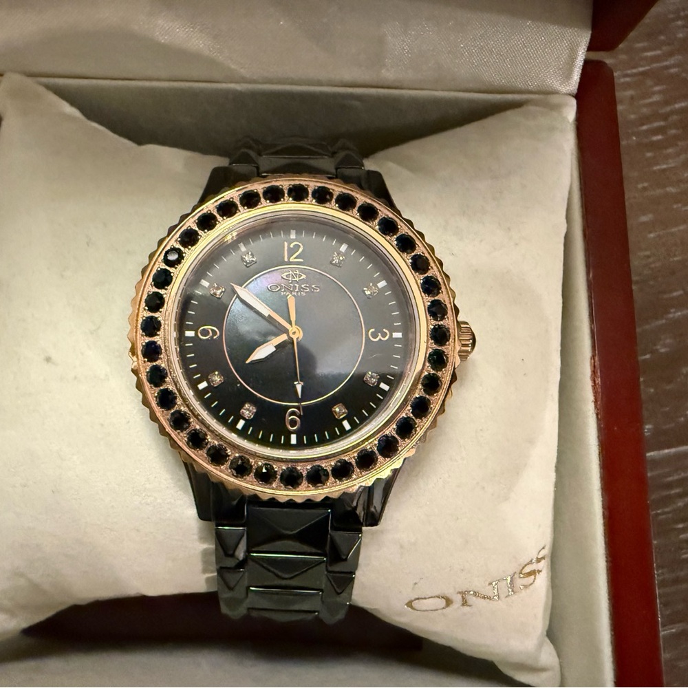 ONISS Women’s, Black and Rose Tone, Ceramic Watch. - Picture 2 of 8